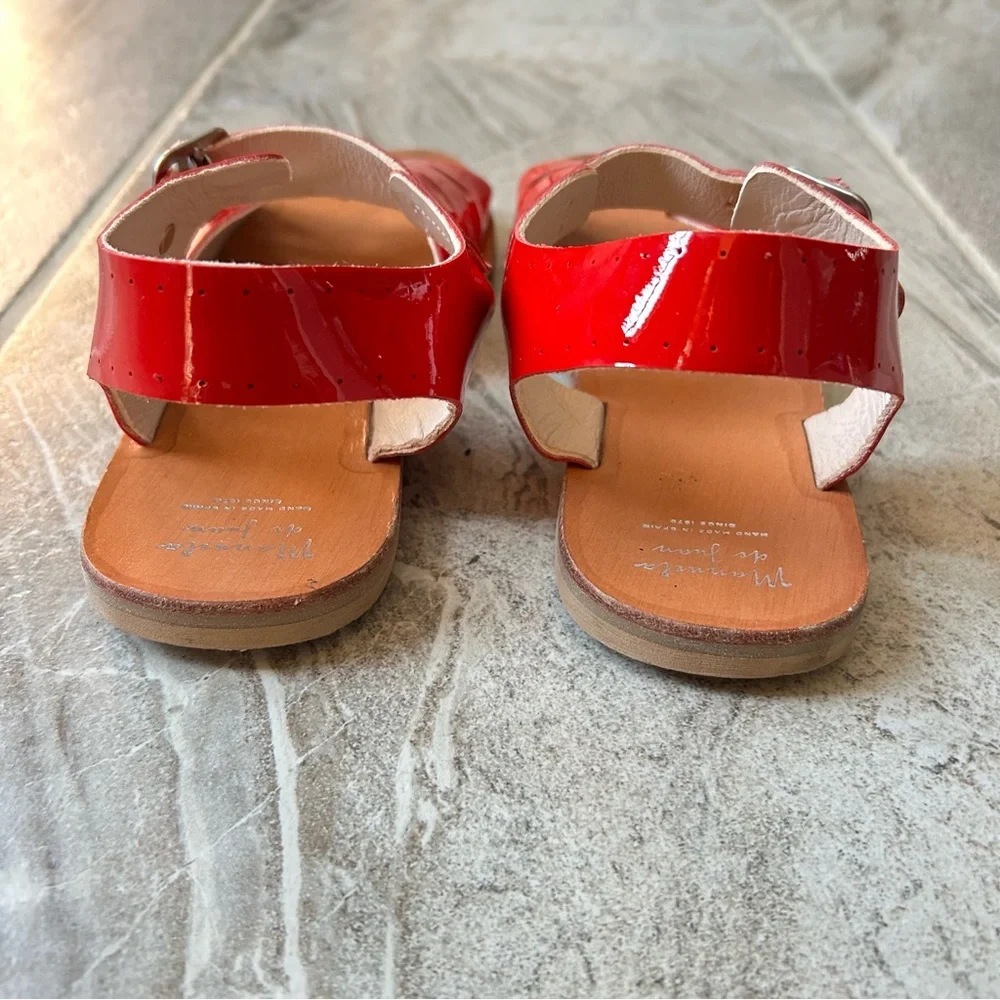 Manuela De Juan Red Patent leather Open Toe Buckle Sandals, Size 35 EU ( 3.5 US)